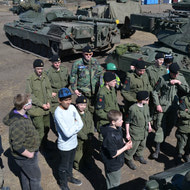 Cadet Visit to the field with LdSH(RC) May 2012